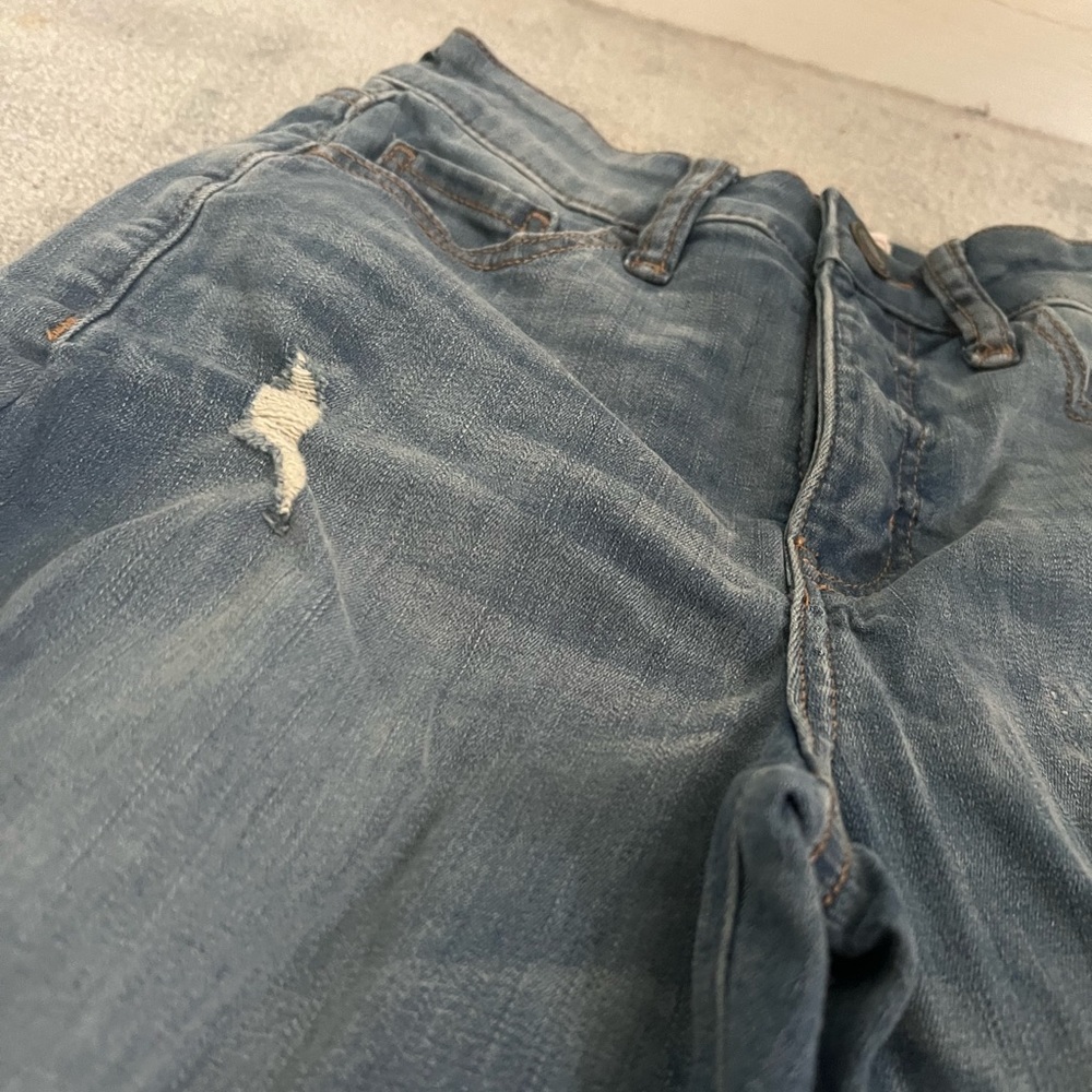 High Rise Curvy Crop Ripped Jeans - Picture 2 of 4